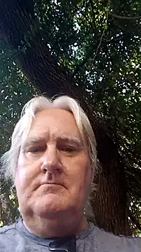 Snapshot of graham1980 chatting on 09/25/25, 03:18 graham1980 online show from 09/25/25, 03:18