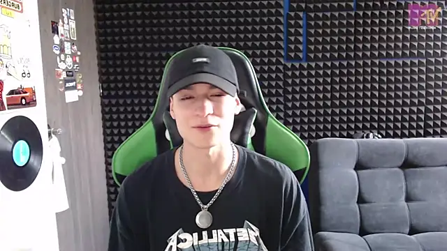 Curly Angel24 online show from 12/14/25, 10:04