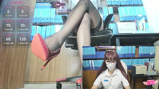 Snapshot of Office_Sexy chatting on 06/28/26, 02:18 Office Sexy online show from 06/28/26, 02:18