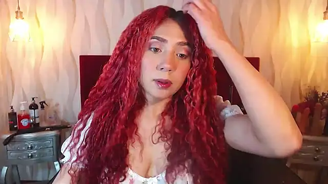IsabelaLatina online show from 06/04/26, 01:32