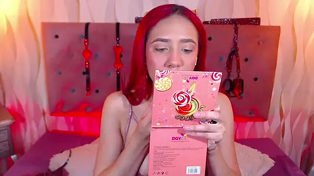 IsabelaLatina online show from 12/20/25, 08:55