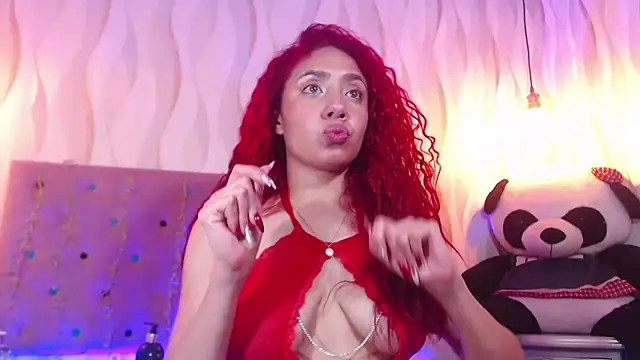 IsabelaLatina online show from 10/08/25, 01:23