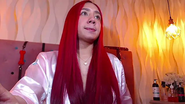 IsabelaLatina online show from 03/08/26, 03:10