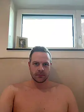 Danii0790 online show from 02/05/25, 04:14