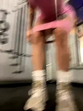 Snapshot of ari_sexy1 chatting on 12/17/25, 08:58 ari sexy1 online show from 12/17/25, 08:58