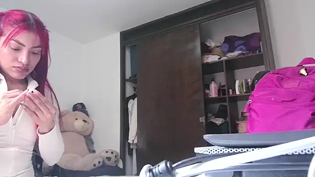 Snapshot of ari_sexy1 chatting on 12/03/25, 05:45 ari sexy1 online show from 12/03/25, 05:45