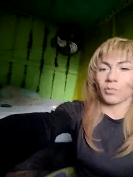 Evehampy online show from 09/29/25, 08:03