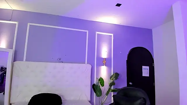 Snapshot of martinasaez chatting on 12/16/25, 08:35 martinasaez online show from 12/16/25, 08:35