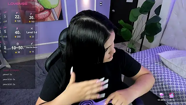 Snapshot of martinasaez chatting on 11/29/25, 08:42 martinasaez online show from 11/29/25, 08:42