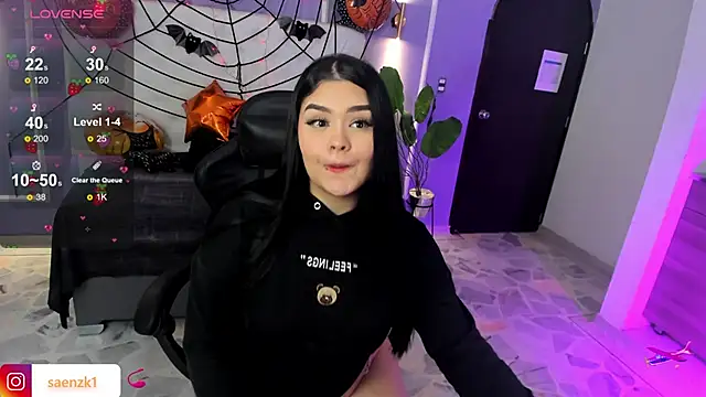 Snapshot of martinasaez chatting on 10/18/25, 08:11 martinasaez online show from 10/18/25, 08:11