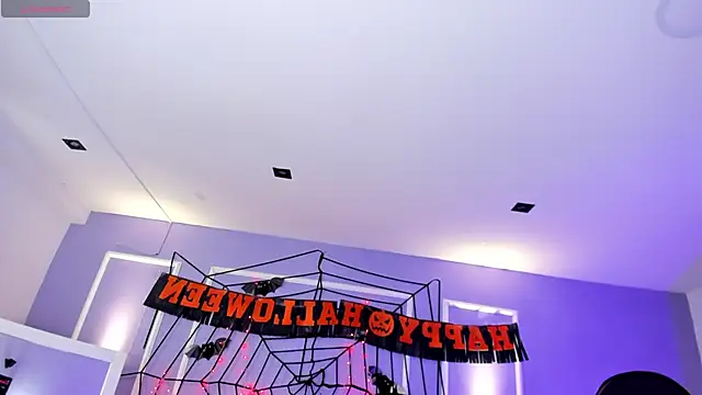 Snapshot of martinasaez chatting on 10/31/25, 08:49 martinasaez online show from 10/31/25, 08:49