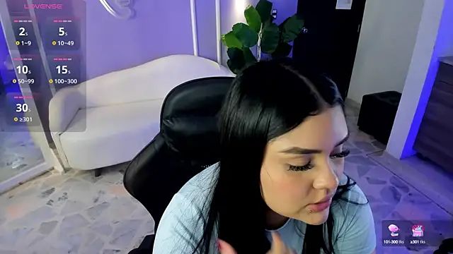 Snapshot of martinasaez chatting on 09/19/25, 08:24 martinasaez online show from 09/19/25, 08:24