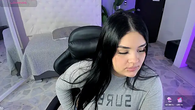 Snapshot of martinasaez chatting on 10/04/25, 08:10 martinasaez online show from 10/04/25, 08:10