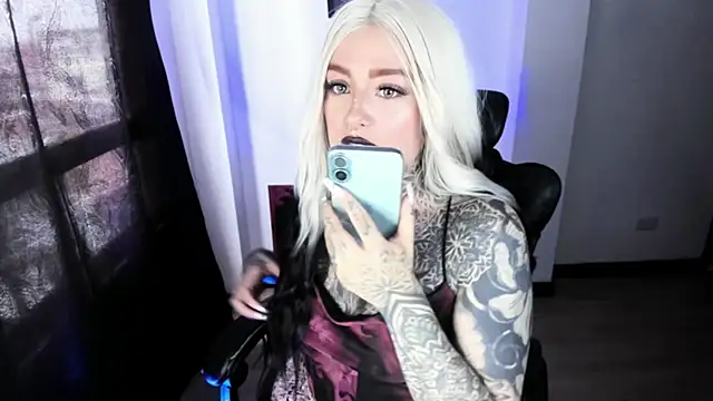 Anaii Gomez online show from 12/05/25, 06:17