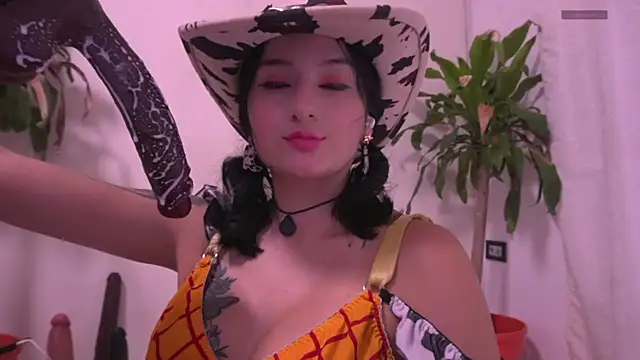 Snapshot of Sisirojas chatting on 07/03/26, 12:50 Sisirojas online show from 07/03/26, 12:50