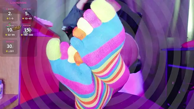 Snapshot of MistressMeg4n chatting on 06/19/26, 07:20 MistressMeg4n online show from 06/19/26, 07:20