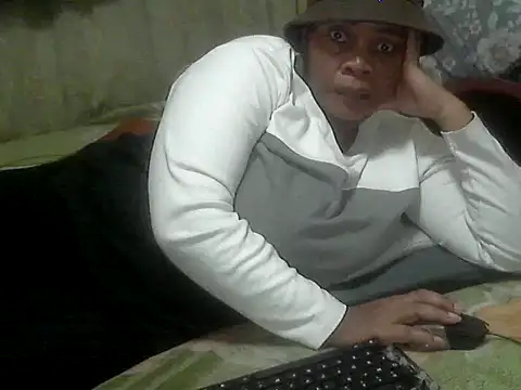 BLACKMILF4U online show from 06/09/26, 04:52