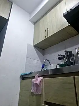 angela  98 online show from 12/15/25, 11:16