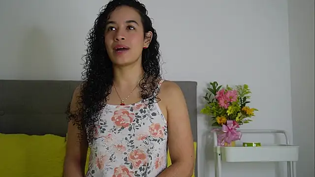 angela  98 online show from 10/07/25, 12:39