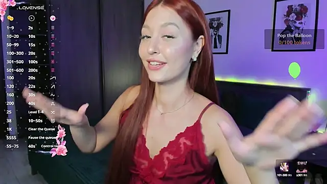 Snapshot of EleanorePeach chatting on 09/18/25, 12:52 EleanorePeach online show from 09/18/25, 12:52