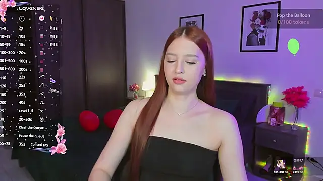 Snapshot of EleanorePeach chatting on 02/28/25, 06:21 EleanorePeach online show from 02/28/25, 06:21