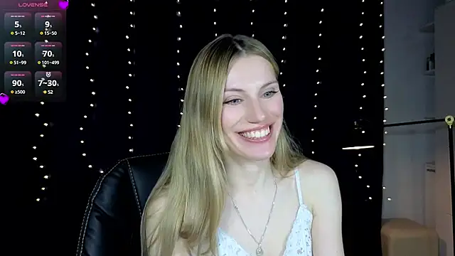 Lilianna Just online show from 03/06/25, 04:17