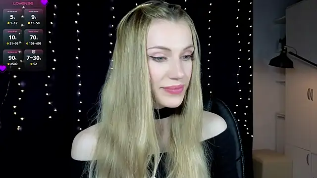 Lilianna Just online show from 02/25/25, 04:14