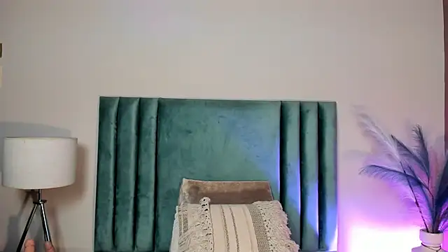 NoraDasilva online show from 01/10/26, 01:01