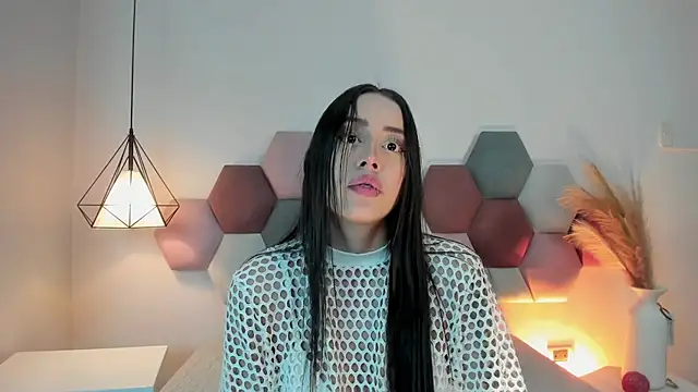 NoraDasilva online show from 10/26/25, 02:06