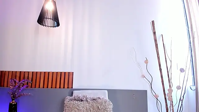 NoraDasilva online show from 04/15/26, 09:26