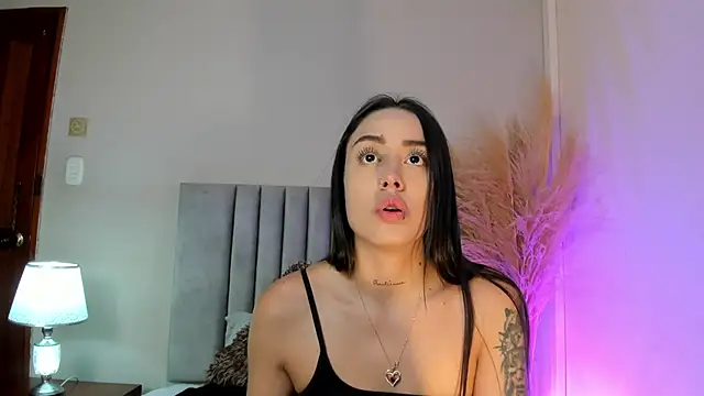 NoraDasilva online show from 12/20/25, 02:20