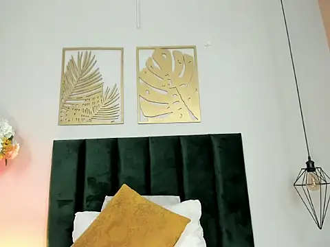 NoraDasilva online show from 03/20/26, 12:22