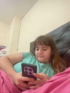 Bombon ok online show from 10/28/25, 02:45