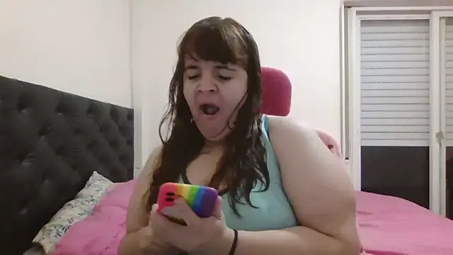 Bombon ok online show from 11/09/25, 11:09