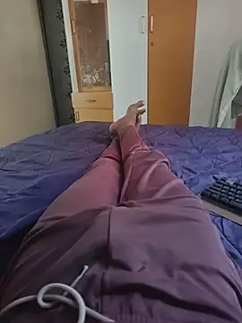 Snapshot of Newyork-couple chatting on 10/29/25, 06:12 Newyork-couple online show from 10/29/25, 06:12