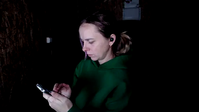 las sweet online show from 12/15/25, 01:39