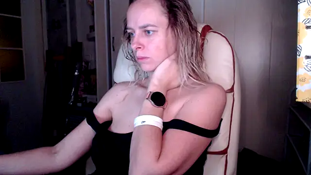 las sweet online show from 11/13/25, 11:25