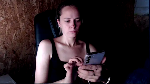 Snapshot of las_sweet chatting on 09/26/25, 03:08 las sweet online show from 09/26/25, 03:08