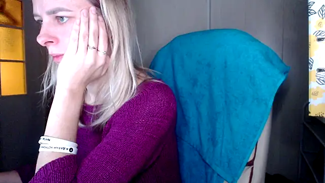 las sweet online show from 11/26/25, 08:36