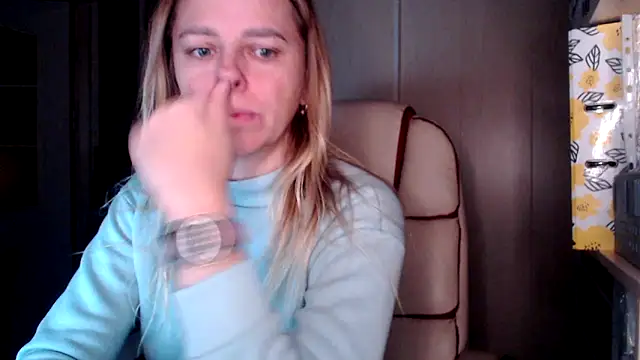 las sweet online show from 10/28/25, 09:08