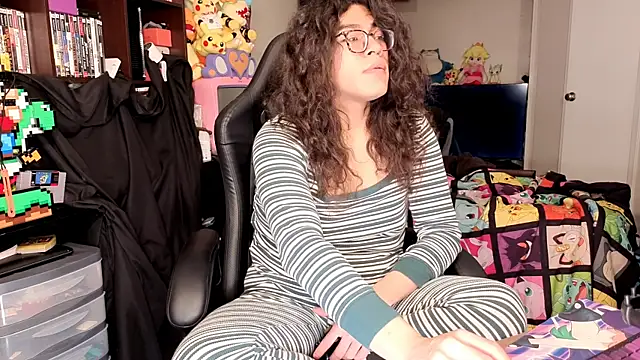 ShinyCherub online show from 02/15/26, 09:58