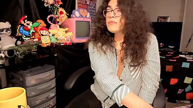 ShinyCherub online show from 10/27/25, 10:22