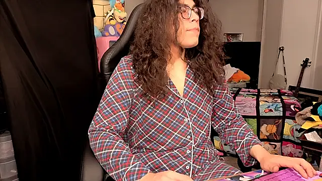 ShinyCherub online show from 11/30/25, 10:10