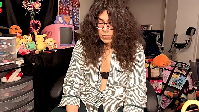 ShinyCherub online show from 10/16/25, 05:54