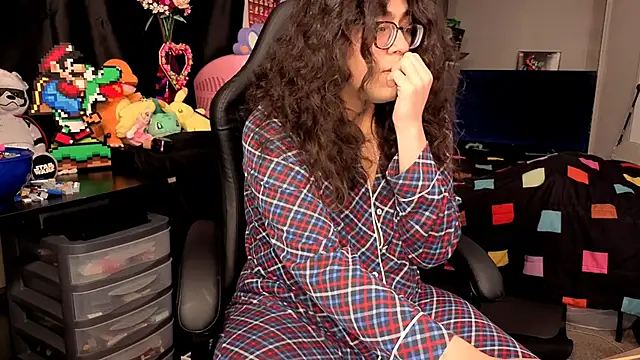 ShinyCherub online show from 09/26/25, 07:21