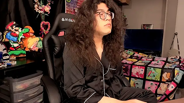 ShinyCherub online show from 09/26/25, 06:20