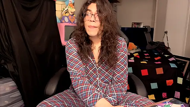 ShinyCherub online show from 11/21/25, 12:42