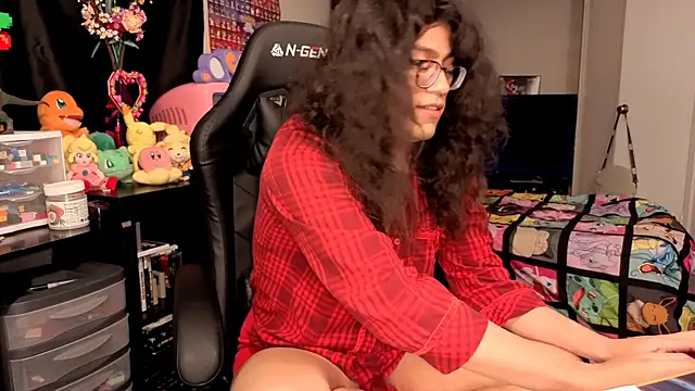 ShinyCherub online show from 10/03/25, 03:24