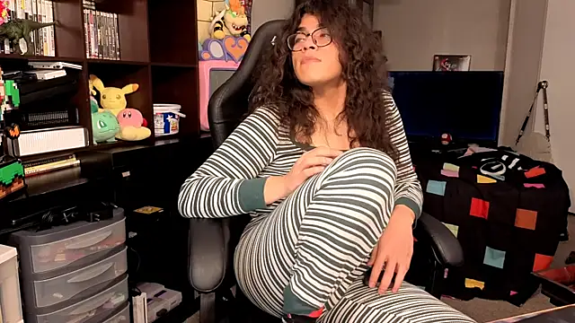 ShinyCherub online show from 11/07/25, 01:21