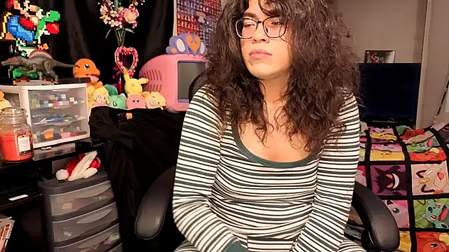 ShinyCherub online show from 10/12/25, 12:23